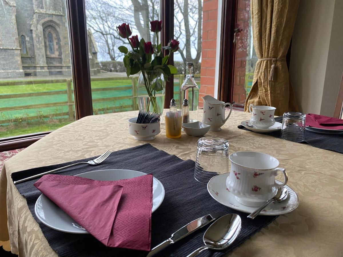 The Old Vicarage Ni Bed & Breakfast *